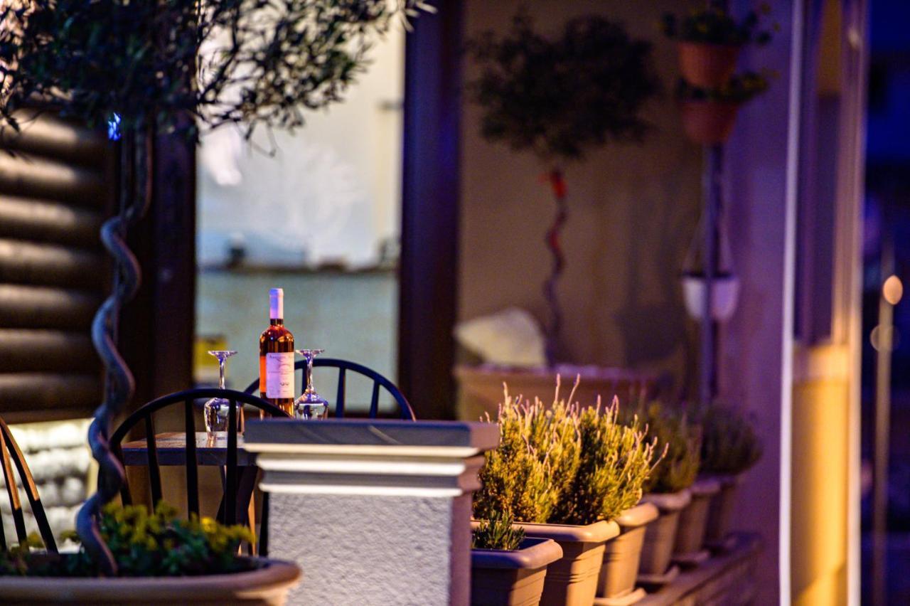 Albero Hotel Perama  Экстерьер фото